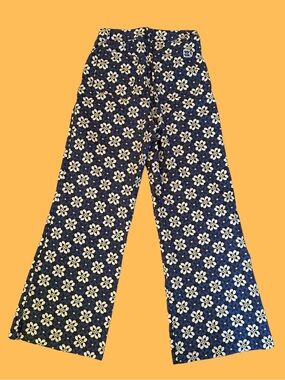Lucy & Yak Navy Floral Daisy-Print Pants